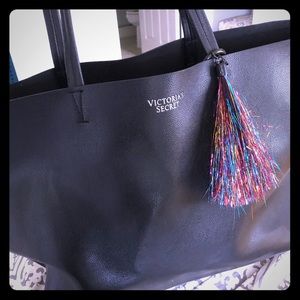 Victoria’s Secret black tote